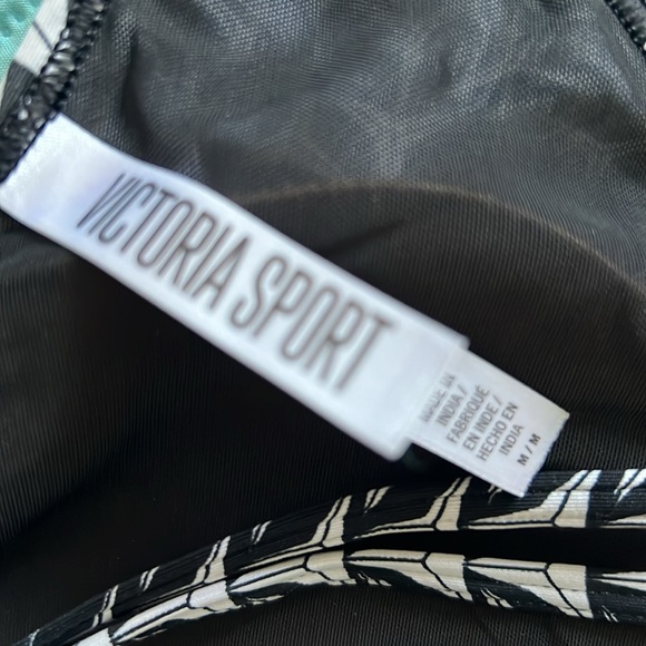 VS Lot of 7 sports bras - M Gaiam, Victorias Secret, Fabletics - Picture 10 of 10